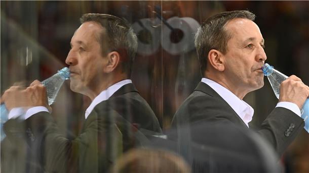 Für Pinguins-Trainer Thomas Popiesch ist die Vorbereitung auf die nächste Saison schwierig. Wann die DEL startet und wie gespielt wird, ist noch ungewiss.