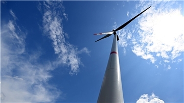 Für Windräder gilt in der Gemeinde nun keinen Höhenbeschränkung mehr. Bisher durften sie nicht höher als 200 Meter sein.