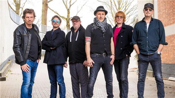 Fury in the Slaughterhouse mit Rainer Schumann (l-r), Christian Decker, Gero Drnek, Thorsten Wingenfelder, Christof Stein-Schneider und Kai Wingenfelder.