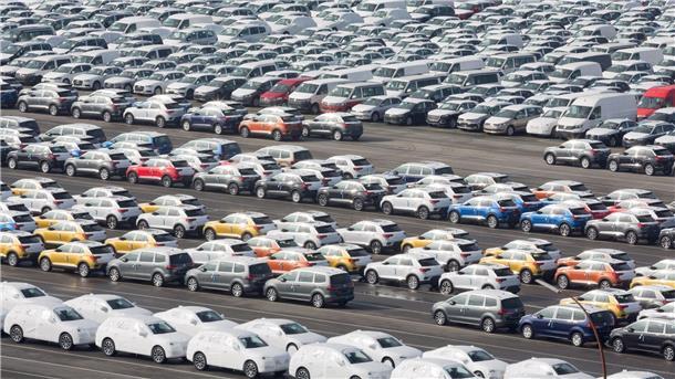 Gall: Die Zölle der USA dürften erhebliche Absatzeinbußen für VW, BWM und Mercedes zur Folge haben. (Archivbild)