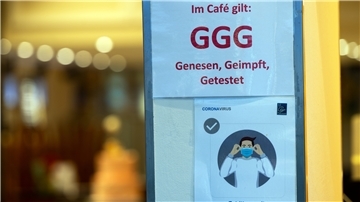 Gastronomie-Betriebe können sich auch für 2G entscheiden, Ungeimpfte hätten dann – wie in Hamburg möglich – keinen Zutritt zur Lokalität.
