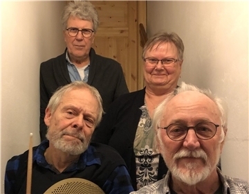 Geben am 31. März in Nordenham ein Konzert (vorne, von links) Detlef Extra und Erwin Möckel sowie (hinten, von links): Rainer Fellensiek und Anneliese Dauelsberg.