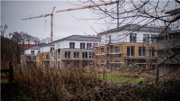 Geestland wächst: Auch am Schmidtkuhlsweg/Ecke Narbensweg in Langen sind neue Wohnhäuser entstanden. Gelangt die Infrastruktur der Stadt an ihre Grenzen? 