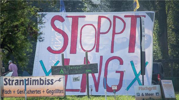 Gegen das geplante Rügener Flüssigerdgas (LNG)-Terminal regt sich Kritik der Inselbewohner.