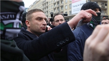 Gegen den polnischen Rechtsaktivisten Robert Bakiewicz gab es ein Urteil wegen Nötigung. (Archivbild)