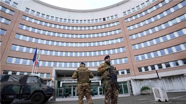 Gegen die Frau des verhafteten Italieners Antonio Panzeri liegt ein europäischer Haftbefehl vor.