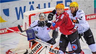 Gegen Frankfurt hat es nicht geklappt. Kapitän Jan Urbas und die Pinguins verloren 0:4 - hatten aber mehr erneut mehr Schüsse als der Gegner.