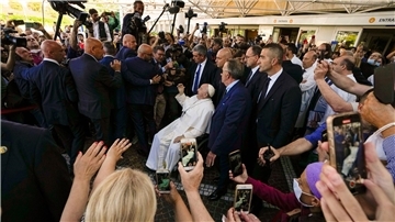 Genießt das Bad in der Menge: Papst Franziskus.