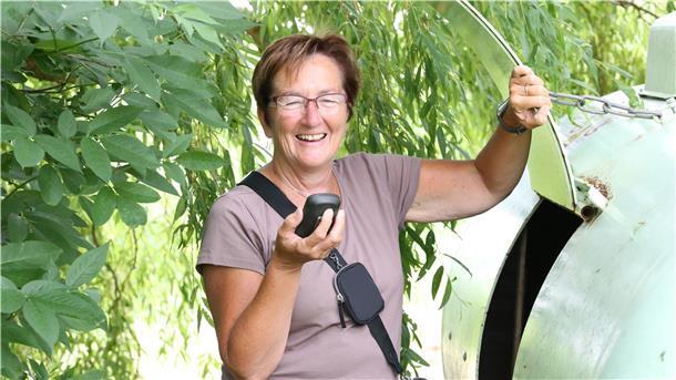 GeoGisela alias Gisela Oertel-Kolmer ist bereit für die moderne Schnitzeljagd.