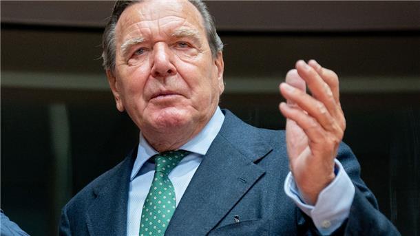 Gerhard Schröder wehrt sich vor Gericht.