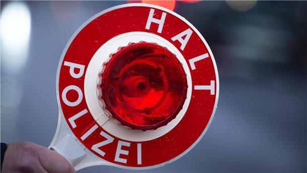 Gestohlener Bus aus Niedersachsen in Brandenburg entdeckt Gestohlener Linienbus bei Verkehrskontrolle entdeckt (Symbolbild)