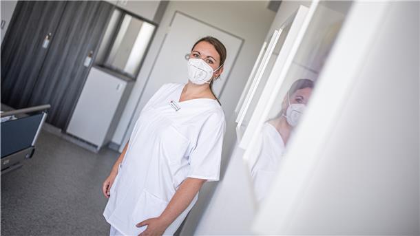Gesundheits- und Krankenpflegerin Michaela Manikowski (34) ist im Klinikum Reinkenheide als Springerin auf verschiedenen Stationen im Einsatz.