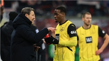 Gittens bleibt beim BVB. 