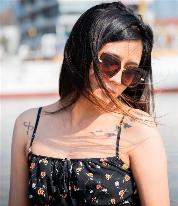 Maritime Tage in Bremerhaven: Das sind die coolsten Tattoos auf dem Fest (Fotos) Goi aus Thailand ist zu Besuch bei den Maritimen Tagen und zeigt die Silhouetten von Vögeln.