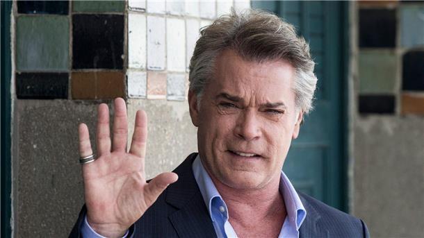 „Goodfellas“-Star Ray Liotta erhält posthum Hollywood-Stern „Goodfellas“-Star Ray Liotta wird neun Monate nach seinem überraschenden Tod mit einem Stern in Hollywood geehrt.