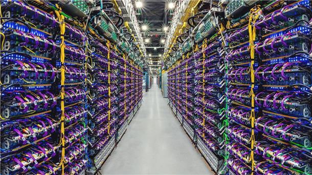 Google will mit dem neuen Sprachmodell Gemini den Konkurrenten OpenAI übertreffen.