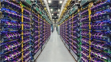 Google will mit dem neuen Sprachmodell Gemini den Konkurrenten OpenAI übertreffen.