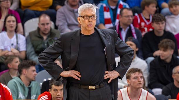 Bayern-Basketballer unter Druck - Schwere Aufgabe für Alba Gordon Herbert fordert in den Playoffs deutlich mehr von seinem Team.