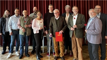 SPD-Urgestein Jonny Lüdemann geehrt