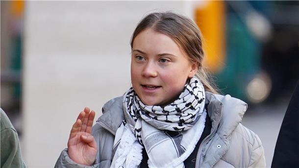 Londoner Prozess gegen Greta Thunberg hat begonnen Greta Thunberg trifft am Westminster Magistrates Court ein.