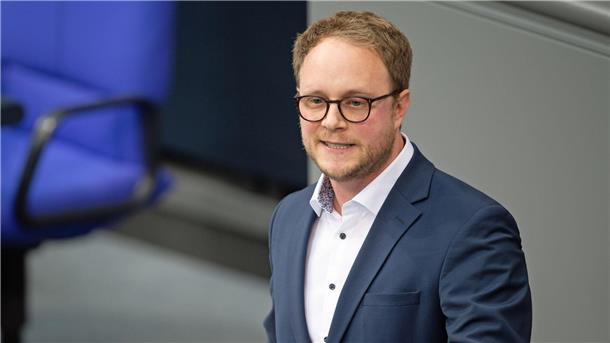 Gericht: Zurückweisung von Asylsuchenden war rechtswidrig Grünen-Innenpolitiker Marcel Emmerich sieht sich durch das Urteil aus Berlin bestätigt. (Archivbild)