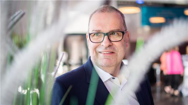Grund zur Freude: Thorsten Krüger (SPD), Bürgermeister von Geestland, wird bei seiner Landratskandidatur nun auch von der Cuxland-CDU unterstützt.