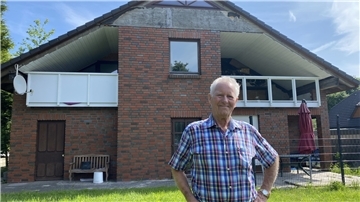 Günter Meiners verkauft das Haus hinter sich. Allerdings in Einzelteilen.