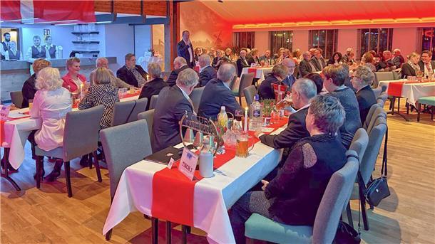 Gut 70 Mitglieder und Gäste des Club Dänemark genossen am vergangenen Sonnabend einen unterhaltsamen Abend mit Musik, Tanz und guten Gesprächen.