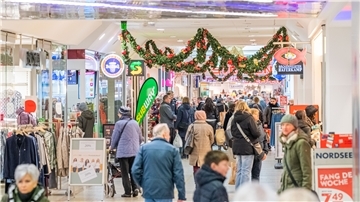 Einkaufen zu Weihnachten in der Oberen Bürger