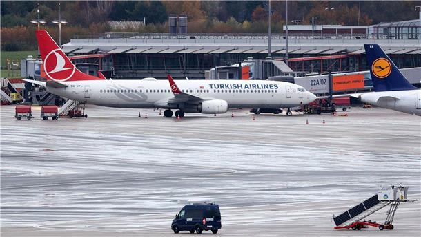 Anklage gegen Hamburger Flughafen-Geiselnehmer erhoben Gut vier Monate sind seit der Geiselnahme auf dem Hamburger Flughafen vergangen. Jetzt wurde eine Anklage erhoben.