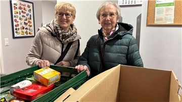 Haben die Aktion gerne unterstützt: Rita Pohl (links) und Renate Beushausen.