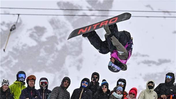 Halfpipe-Snowboarder Christoph Lechner gelingt der beste Wettkampf seiner Karriere.