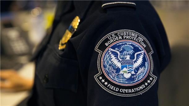Bürgerrechtsorganisation zu US-Einreise: Vorsicht mit Handy Handys oder Notebooks können ein Hindernis bei der Einreise in die USA sein. (Archivbild)