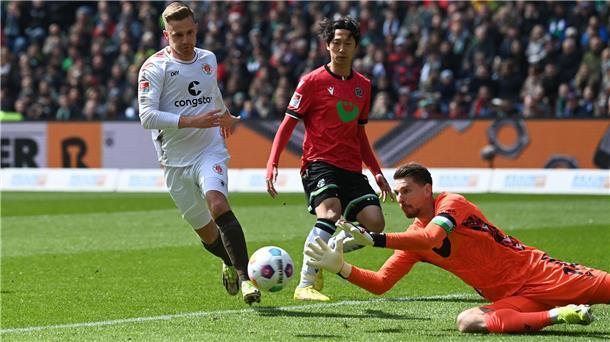 Hannover 96 und FC St. Pauli treffen sich zum Test Hannover 96 und der FC St. Pauli trafen zuletzt in der 2. Bundesliga aufeinander