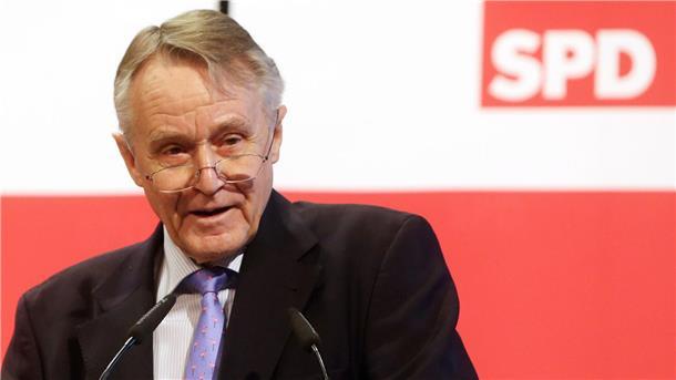 Hamburgs Ex-Bürgermeister Klose gestorben Hans-Ulrich Klose im Februar 2013 auf dem Landesparteitag der Hamburger SPD.