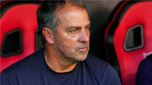 Hansi Flick muss die nächste Niederlage mit dem FC Barcelona wegstecken.