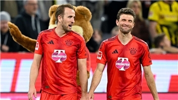 Harry Kane (l) und Thomas Müller - glückt die Wende in Mailand?