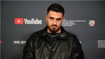 Hat schon mehrere Preise abgeräumt, nun soll die Krone für Beste Unterhaltung dazukommen: Tahsim Durgun. (Archivbild)