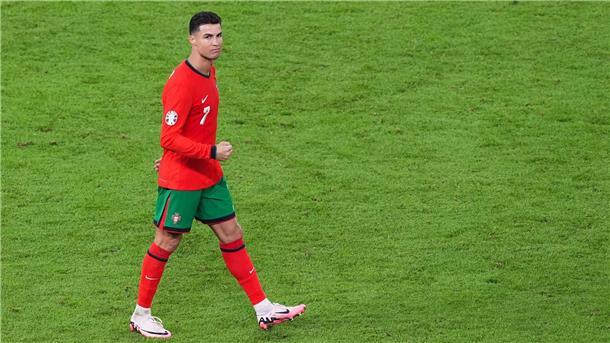 Cristiano Ronaldo denkt ans „Erbe“ Portugals Hat sich nach dem EM-Aus Portugals mit einem Statement an die Öffentlichkeit gewandt: Cristiano Ronaldo.