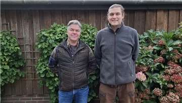 Generationswechsel in der Revierförsterei Bevern Hauke Klattenberg (rechts) und Siegfried Rakowitz.
