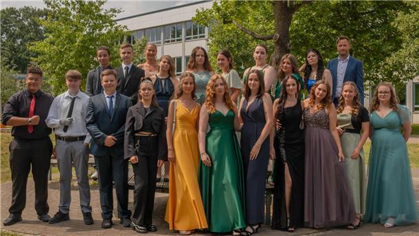 Heinrich-Heine-Schule10e, Von oben rechts: Luca-Joel Kohnke, Oliver Frank, Dani...