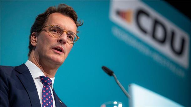 Hendrik Wüst (CDU) spricht beim Landesparteitag CDU Nordrhein-Westfalen.