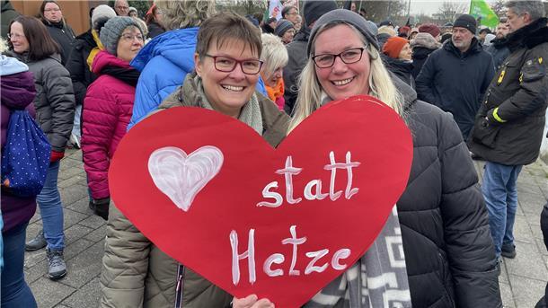 Starkes Zeichen gegen rechts bei Demo in Nordenham Demo in Nordenham