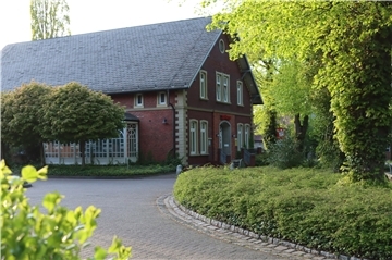 Herzstück des Brinkplatzes ist das ehemalige Sparkassengebäude. Was dort passiert, hat Einfluss auf die Gestaltung des Außenbereichs.