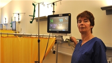 Hille Stührenberg hat 46 Jahre im Nordenhamer Krankenhaus gearbeitet. Sie hat den Bereich der Anästhesie- und Intensivflege geleitet. Nun ist sie in Ruhestand gegangen und schaut zufrieden auf ihr Berufsleben zurück.