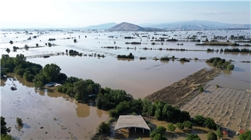Hochwasser und Schlamm prägen die überfluteten Gebiete in Mittelgriechenland.