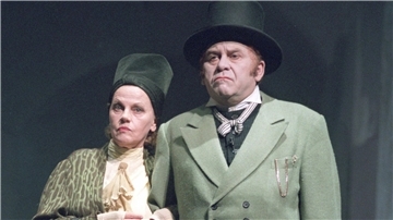 Horst Hiemer und Gudrun Ritter in der  „Dreigroschenoper“ (1995).