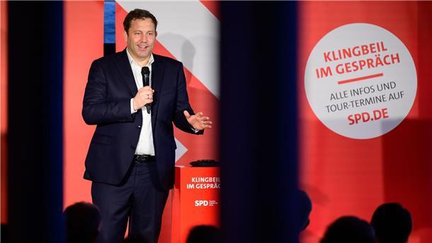 Klingbeil will Schwarzarbeit stärker bekämpfen „Ich bin für Solidarität mit dem Staat Israel, aber nicht mit der Regierung Netanjahu“, sagte Bundesfinanzminister Lars Klingbeil (SPD).