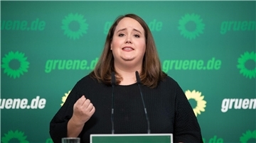 „Ich würde davon ausgehen, dass wir um die 2000 Euro rum liegen“: Ricarda Lang (Archivfoto).