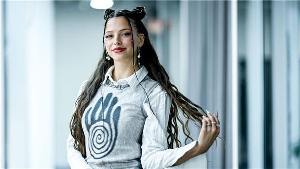 Ihren Durchbruch hatte Nina Chuba im Jahr 2022 mit dem Song „Wildberry Lillet“.